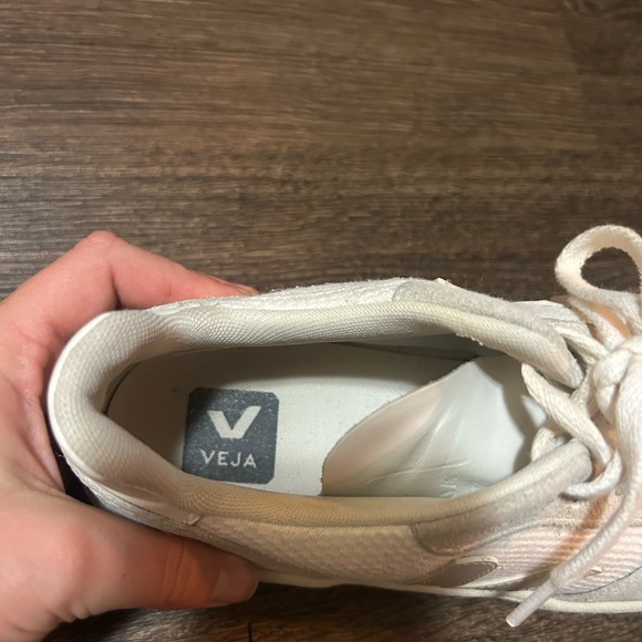 Veja V-10 Mixed Leather Low-Top Court Sneakers Size 7 - Picture 8 of 10